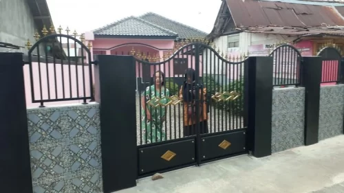 Pagar Rumah Besi Minimalis 10 Pinterest Model Pagar Besi Lengkung Minimalis - Pagar Rumah Besi Minimalis