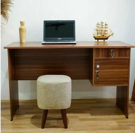 furniture wajib untuk kantor 1 Meja Kerja - furniture wajib untuk kantor
