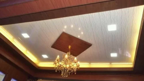 Model Plavon Pvc Klasik dengan Lampu Gantung - Model plafon PVC Mewah Ruang Tamu Klasik 