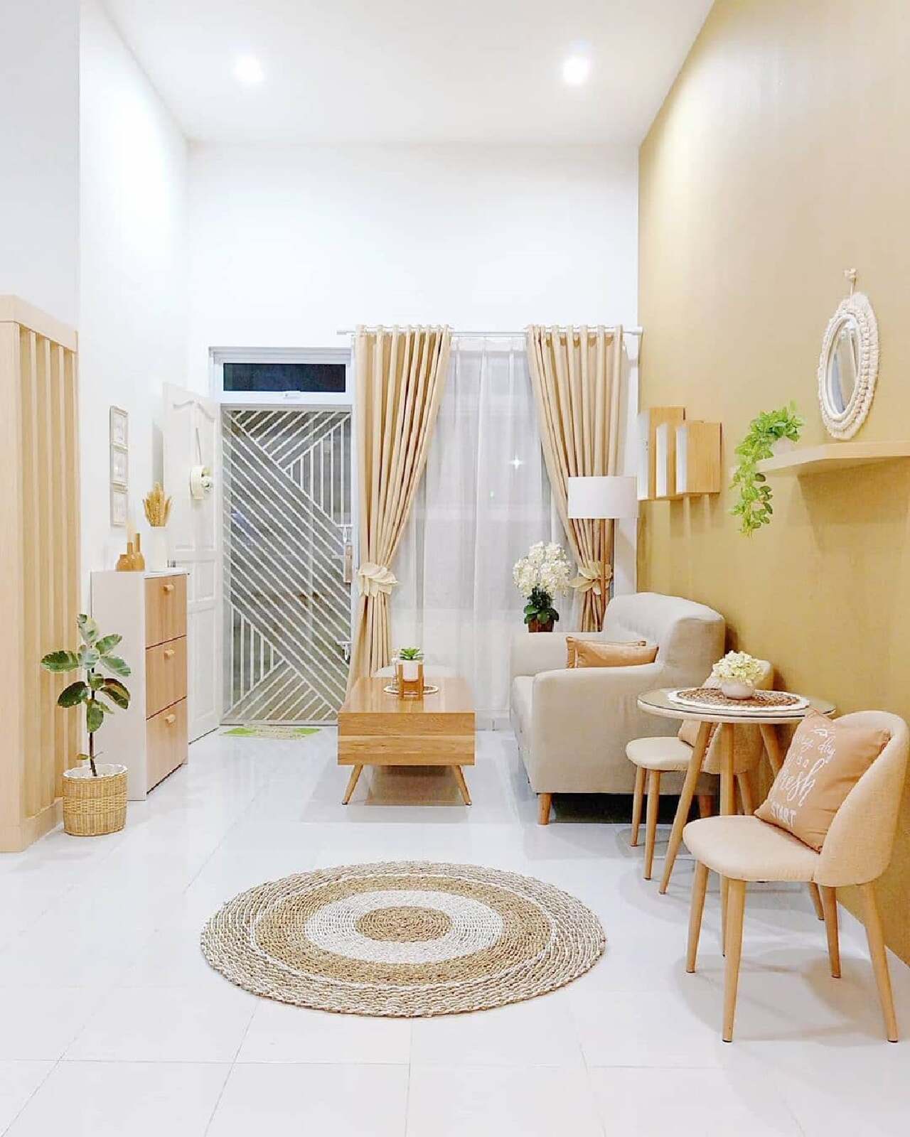 Interior Kombinasi Warna Putih dan Cream Interior Kombinasi Warna Putih dan Cream