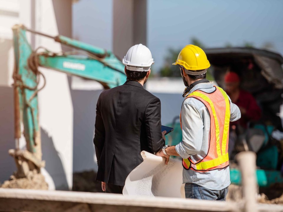 Kelebihan Menggunakan Jasa Kontraktor Dibanding Tukang Harian